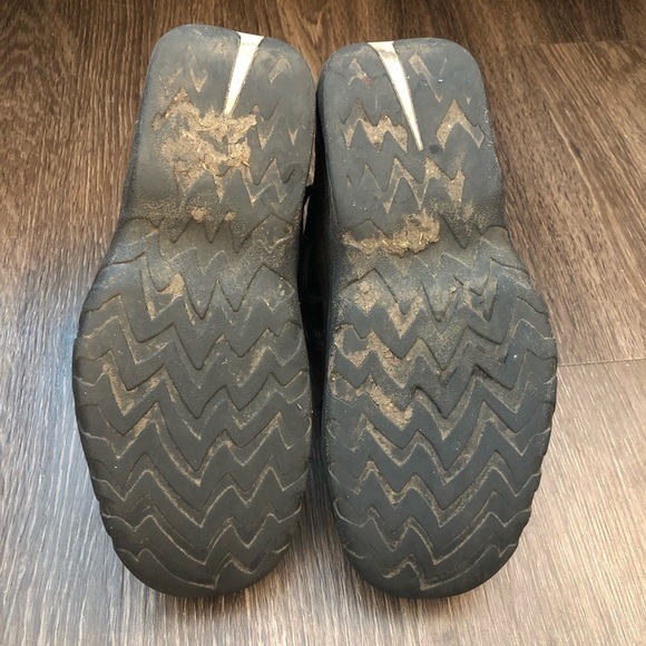 Nike Shake Ndestrukt Black& White Sneakers - Picture 9 of 9